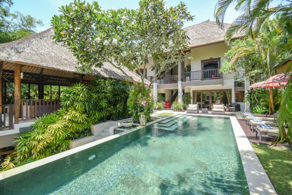 Bali villas Seminyak offers travelers a wonderful holiday.